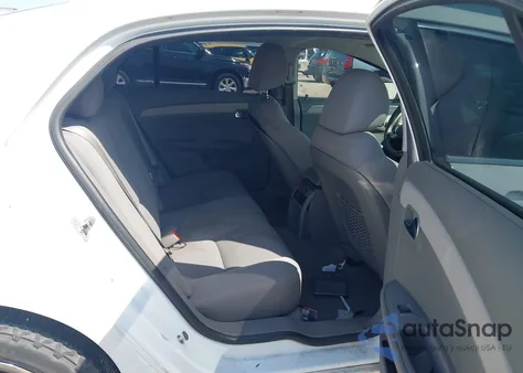 2010 Chevrolet Malibu Lt из США, поврежденный, VIN 1G1ZC5EB8AF107925